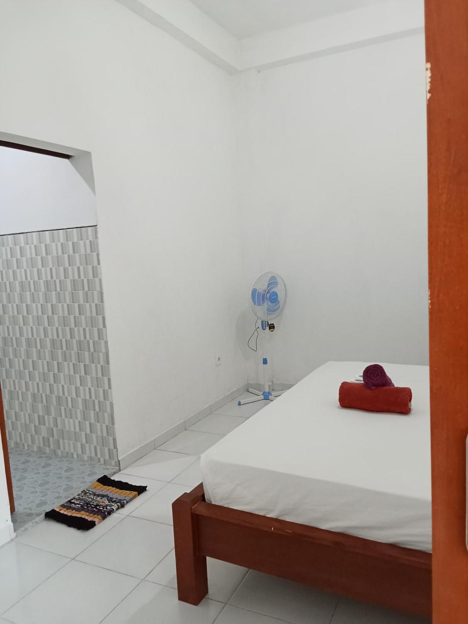 Komang Homestay Amed Esterno foto